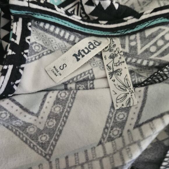 Geometric Print Mini Skater Dress Size Small - Picture 3 of 5